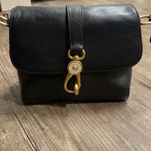 Authentic Dooney and Bourke Florentine Ashley Crossbody